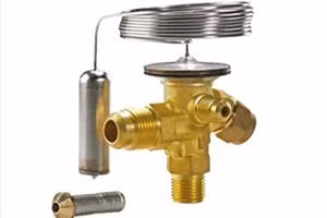 Пастеризатор для жидких яиц, сливок, варенья, кондитерских изделий и пудингов с прямоугольным корпусом